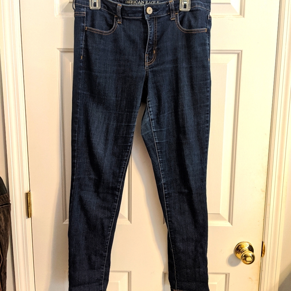 American Eagle Jegging fit Jeans